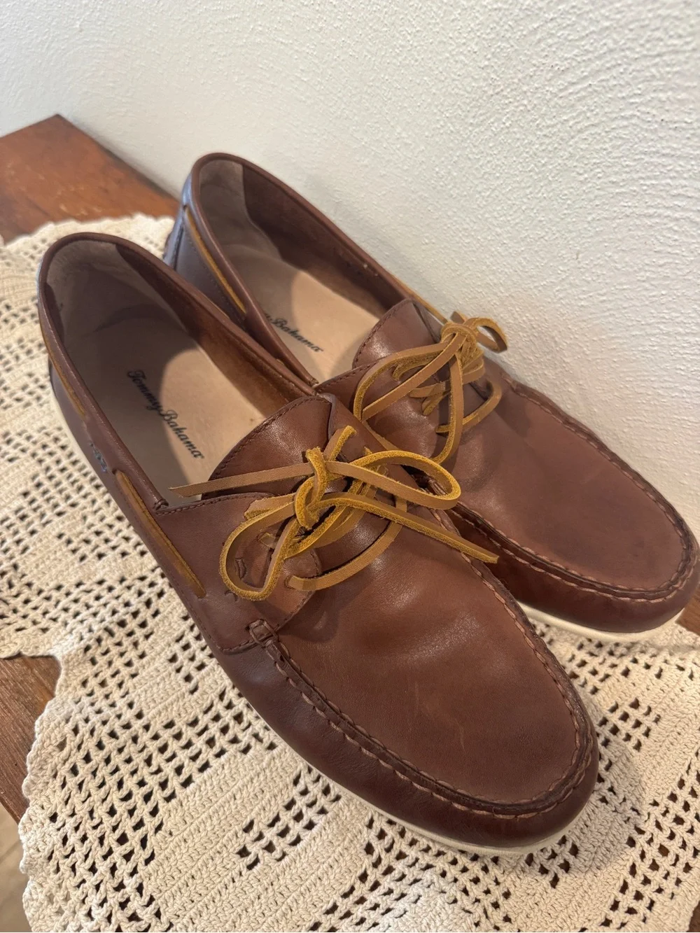 Tommy Bahama Brown Leather Boat Shoes Size 10.5